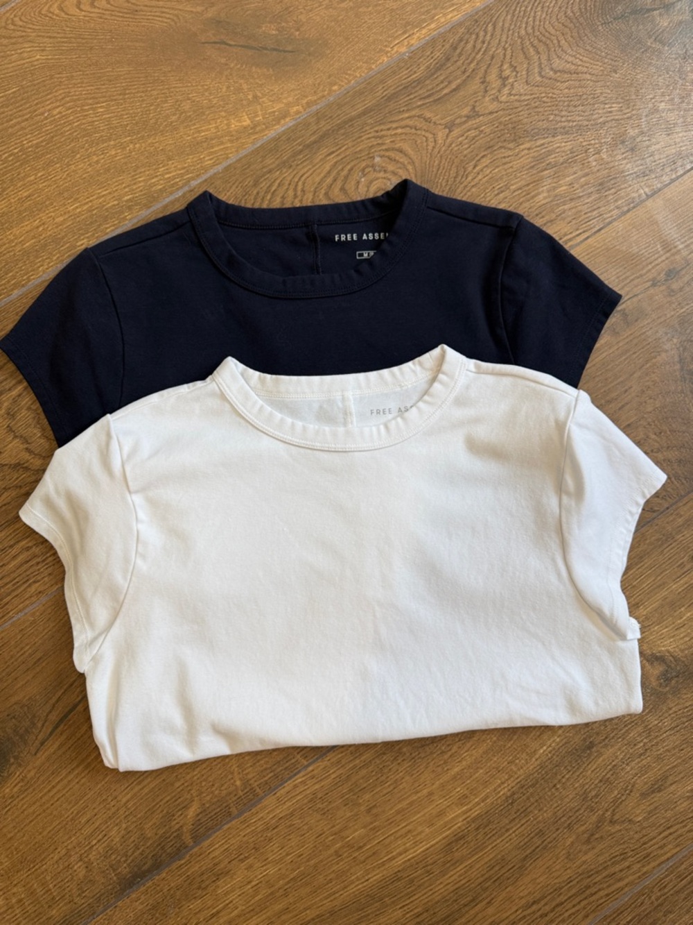 Free Assembly Woman’s Short-Sleeve Crewneck Tee - Navy & White Size-Medium